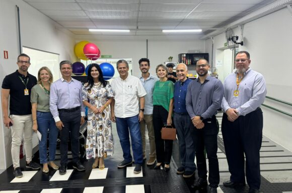 Prefeito eleito, vice e secretário de Saúde visitam Núcleo de Atendimento à Comunidade