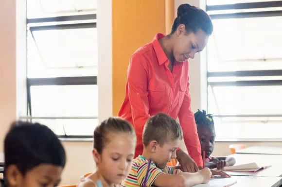 Formação De Professores Para A Educação Infantil