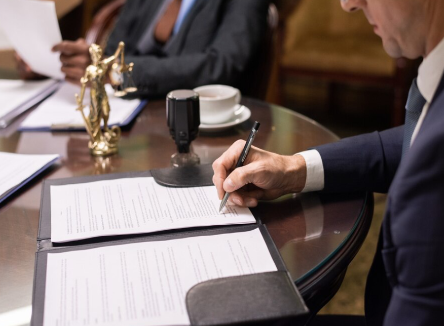 Serviços Jurídicos e Notariais